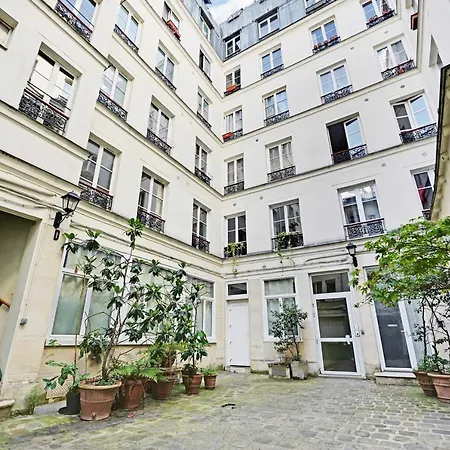 Modern - 2br-6p- Oberkampf-republique *