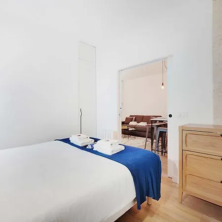 Modern - 2br-6p- Oberkampf-republique *